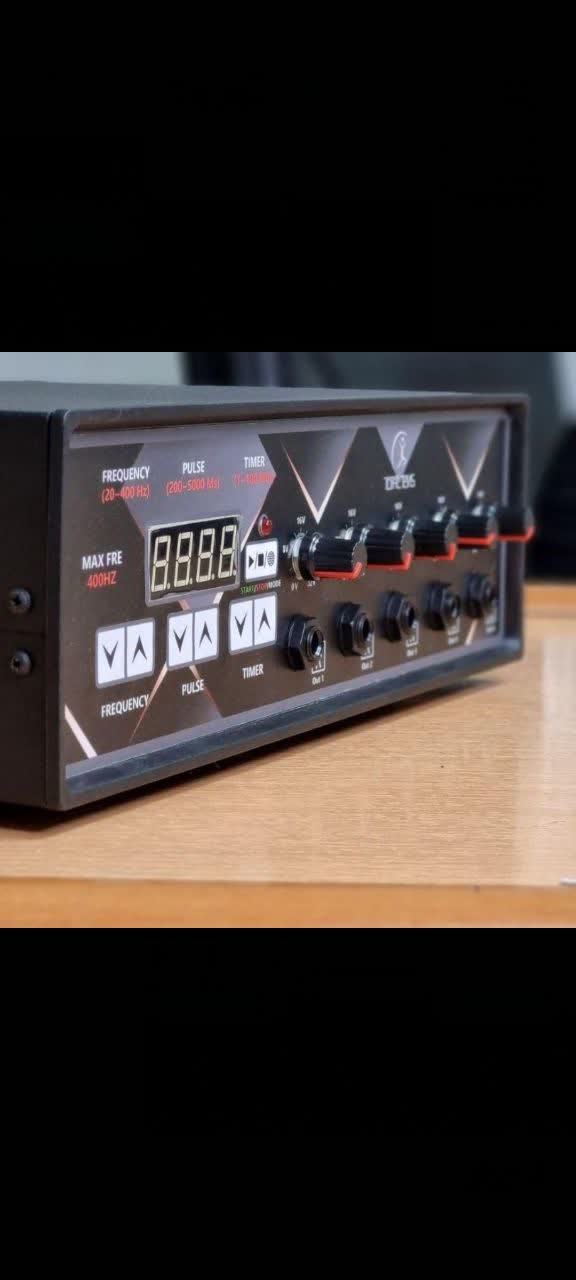 دستگاه فیزیوتراپی 5 کانال 10 پد 400 هرتز